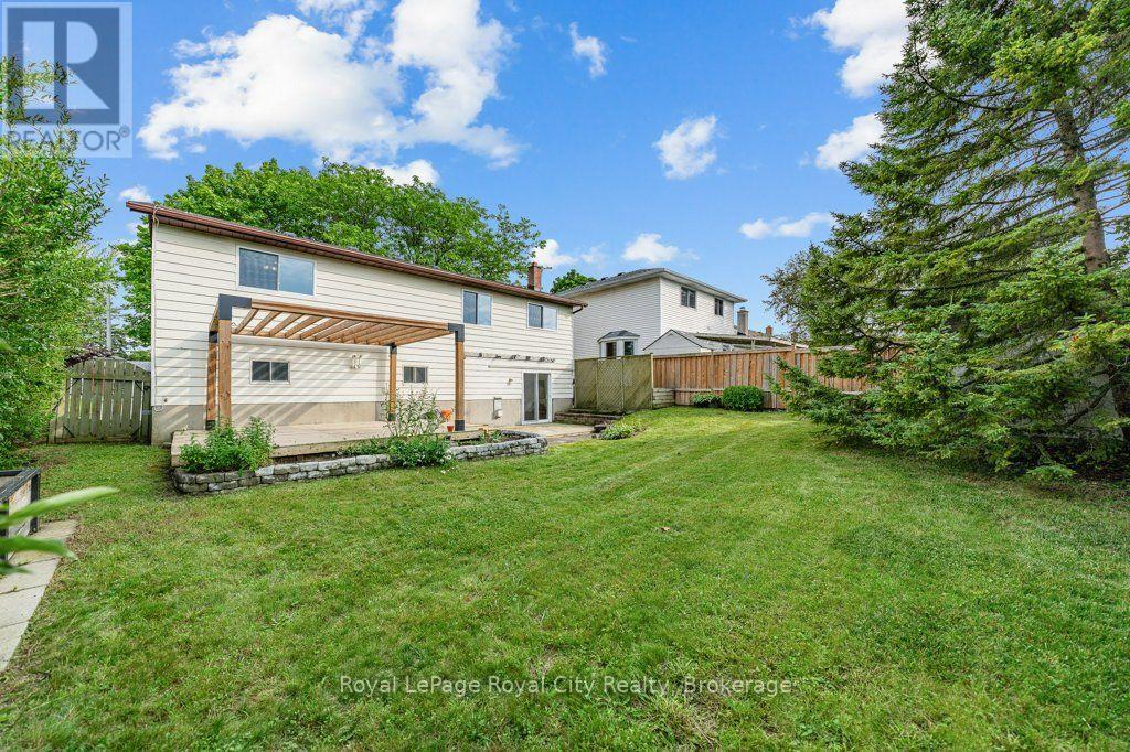18 SPRINGDALE BOULEVARD - Image 43