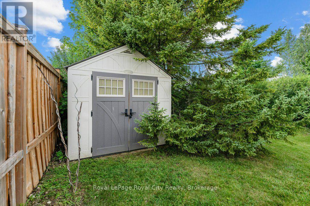 18 SPRINGDALE BOULEVARD - Image 44