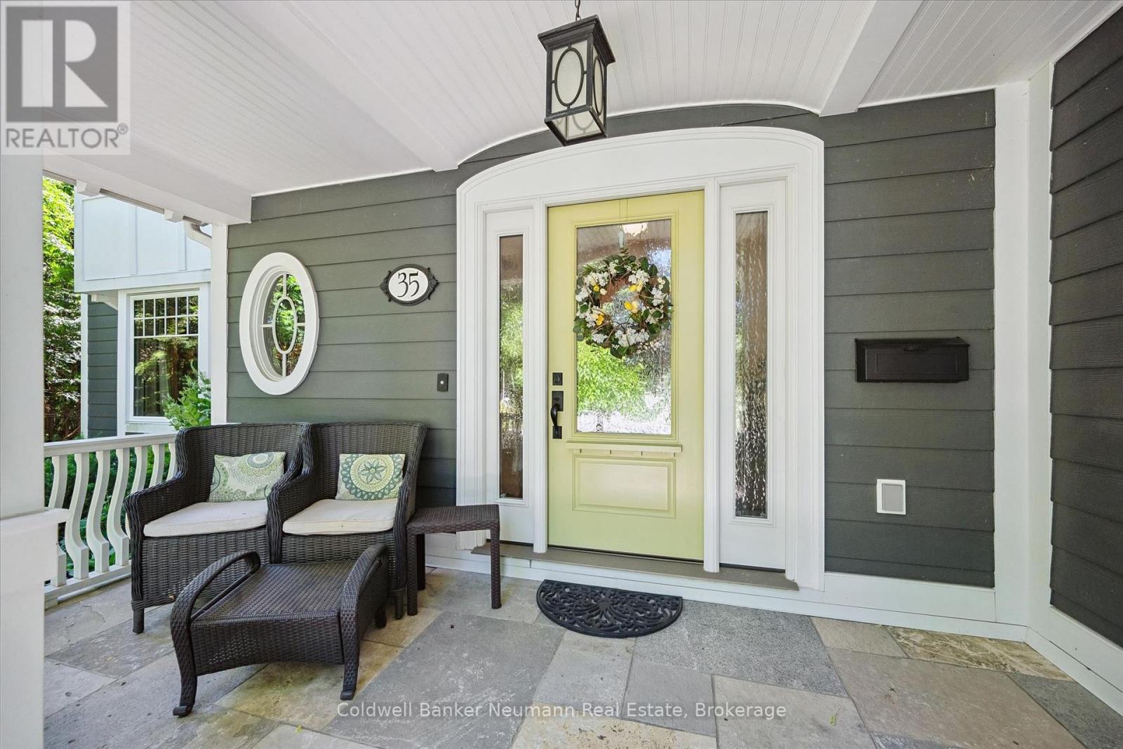 35 MONTICELLO CRESCENT - 3