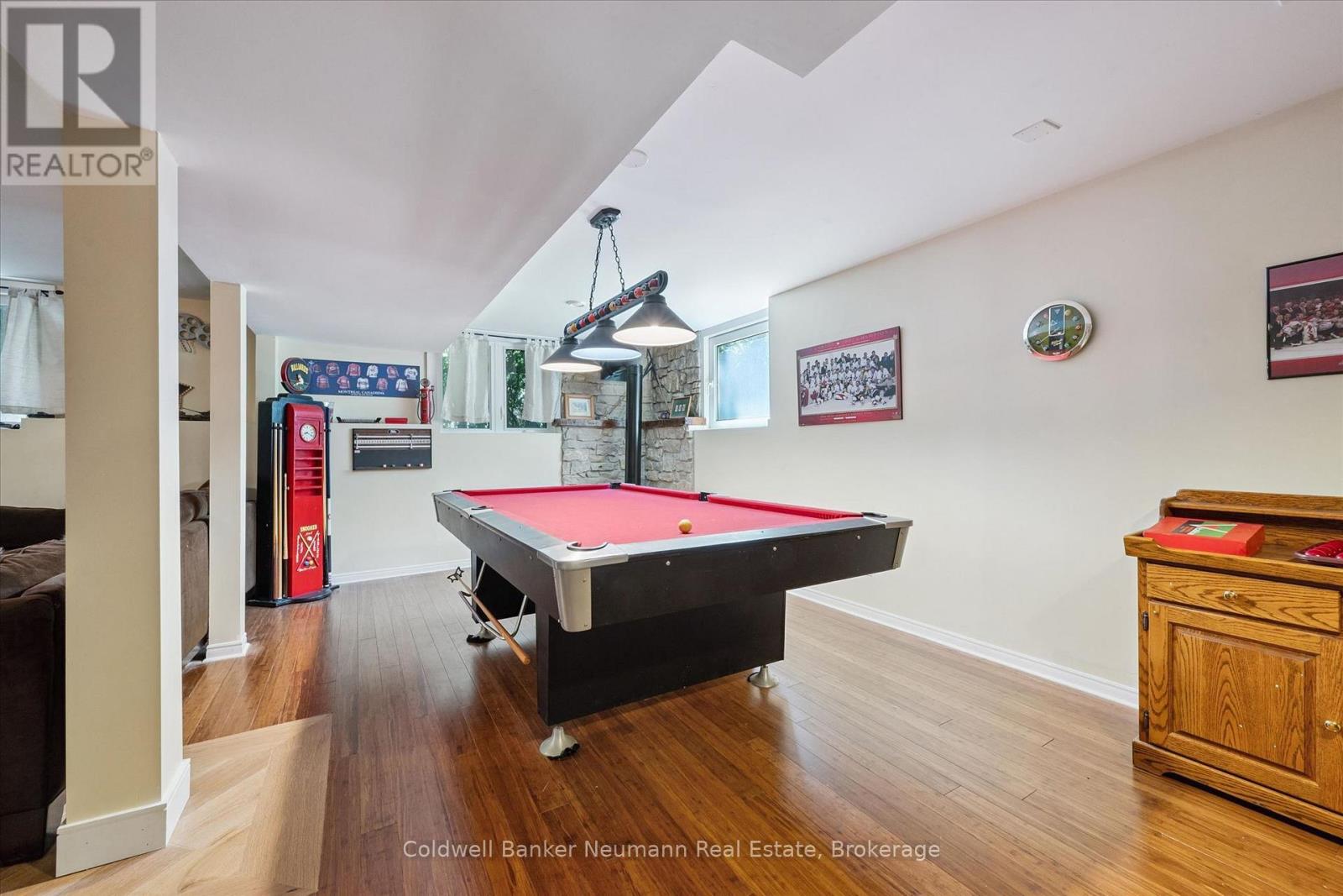 35 MONTICELLO CRESCENT - 34