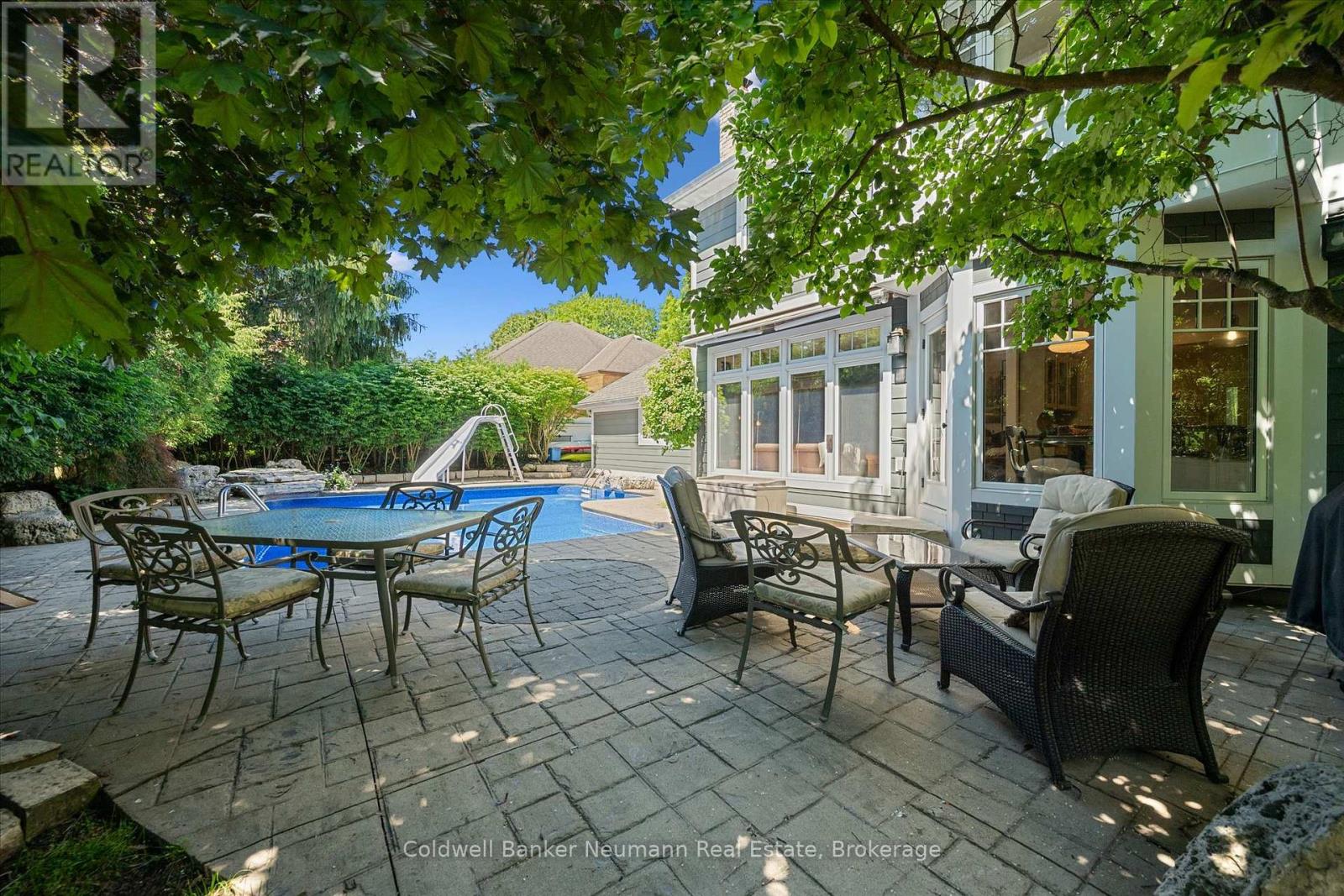 35 MONTICELLO CRESCENT - 41