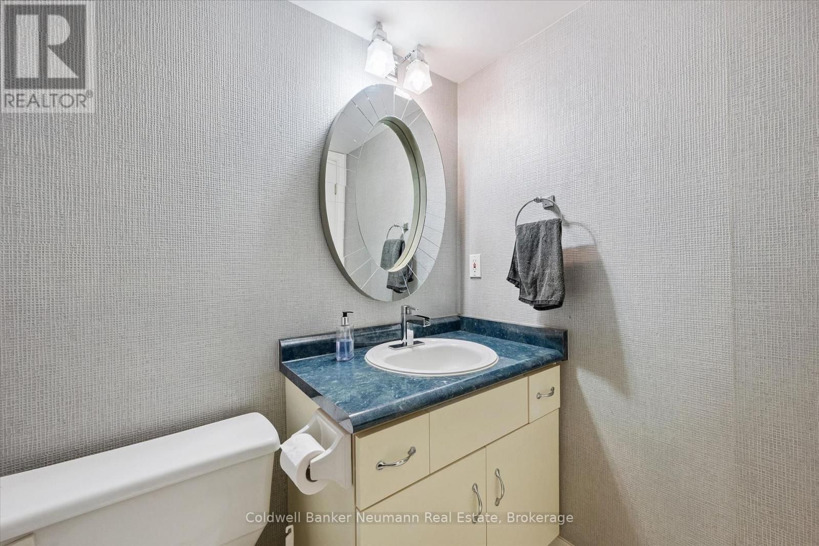 35 MONTICELLO CRESCENT - 47