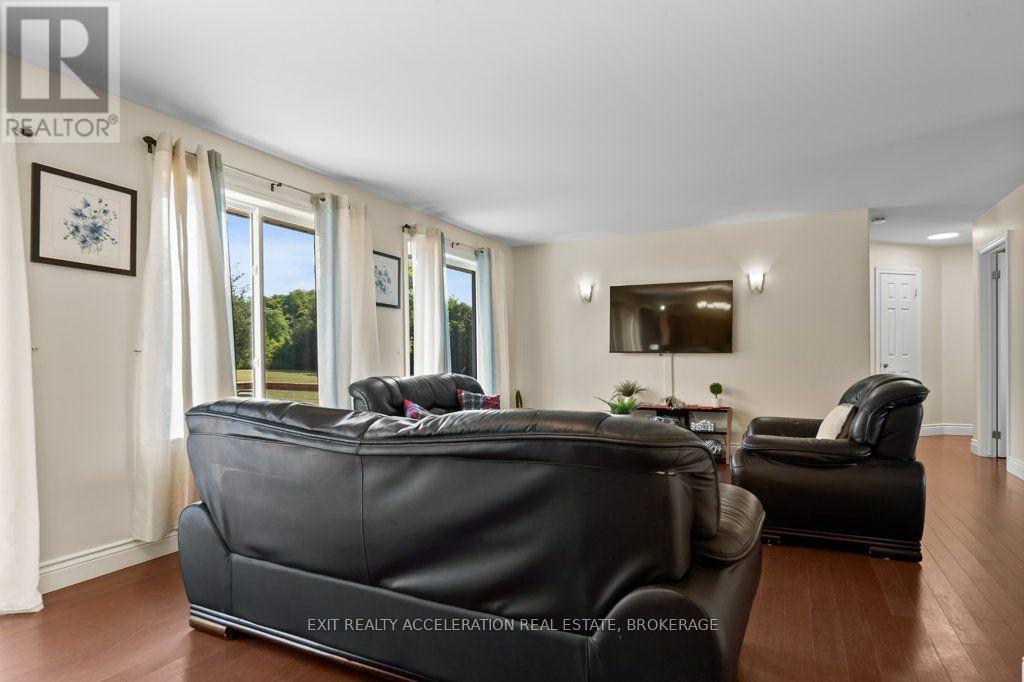 4463 BLESSINGTON ROAD - 8