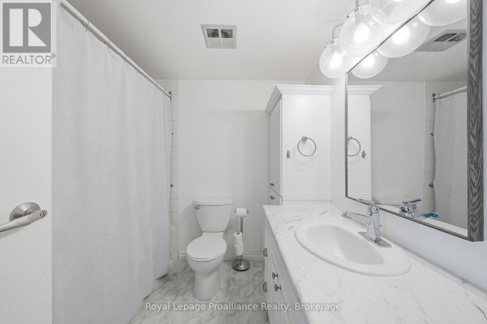 #302 344 FRONT STREET - 26