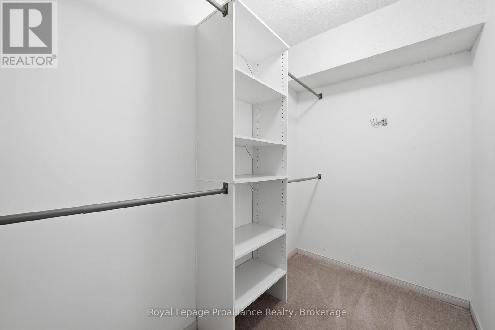 #302 344 FRONT STREET - 27