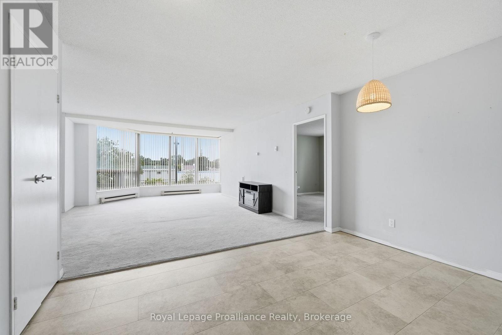 #302 344 FRONT STREET - 5
