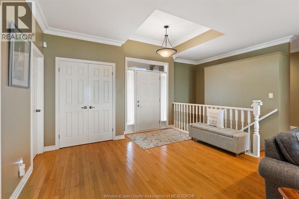 501 LAKE DRIVE - Image 9