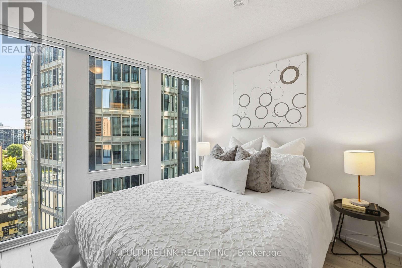 #1611 60 SHUTER STREET - Image 10