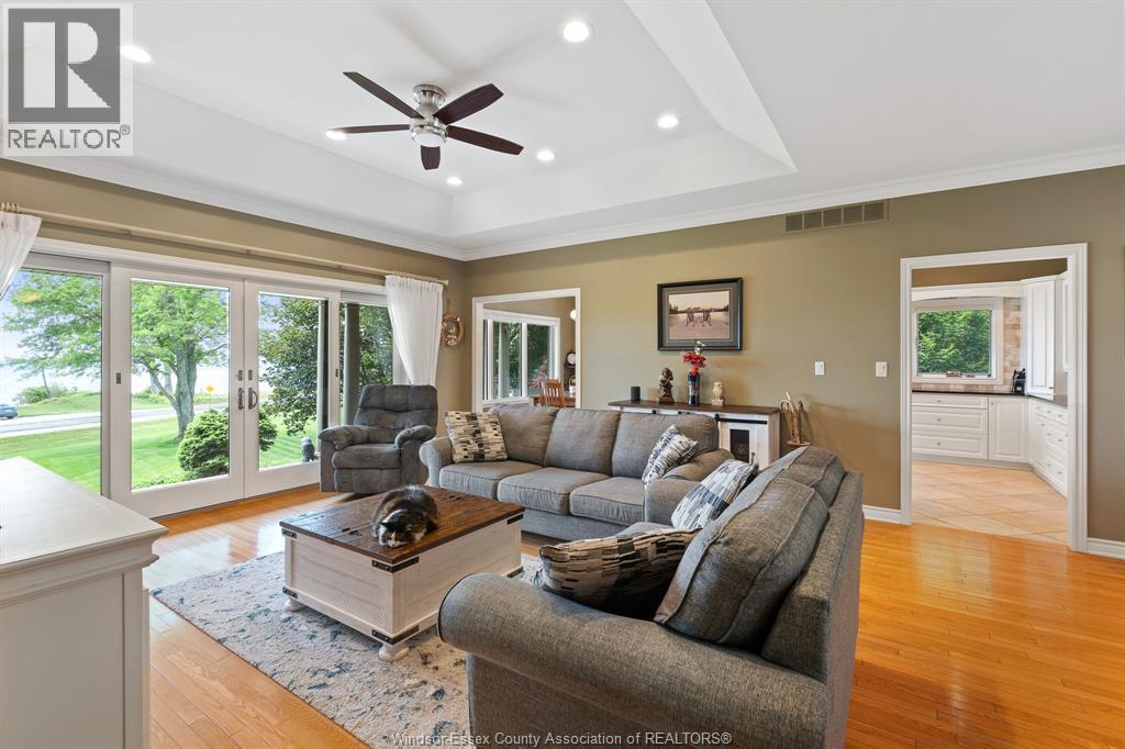 501 LAKE DRIVE - Image 12