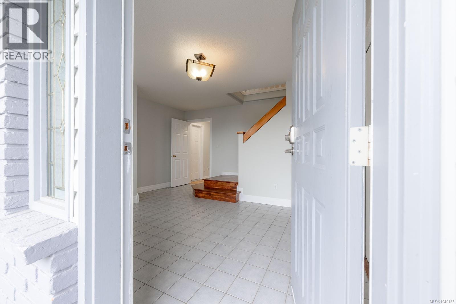 114 Nona Pl - 6