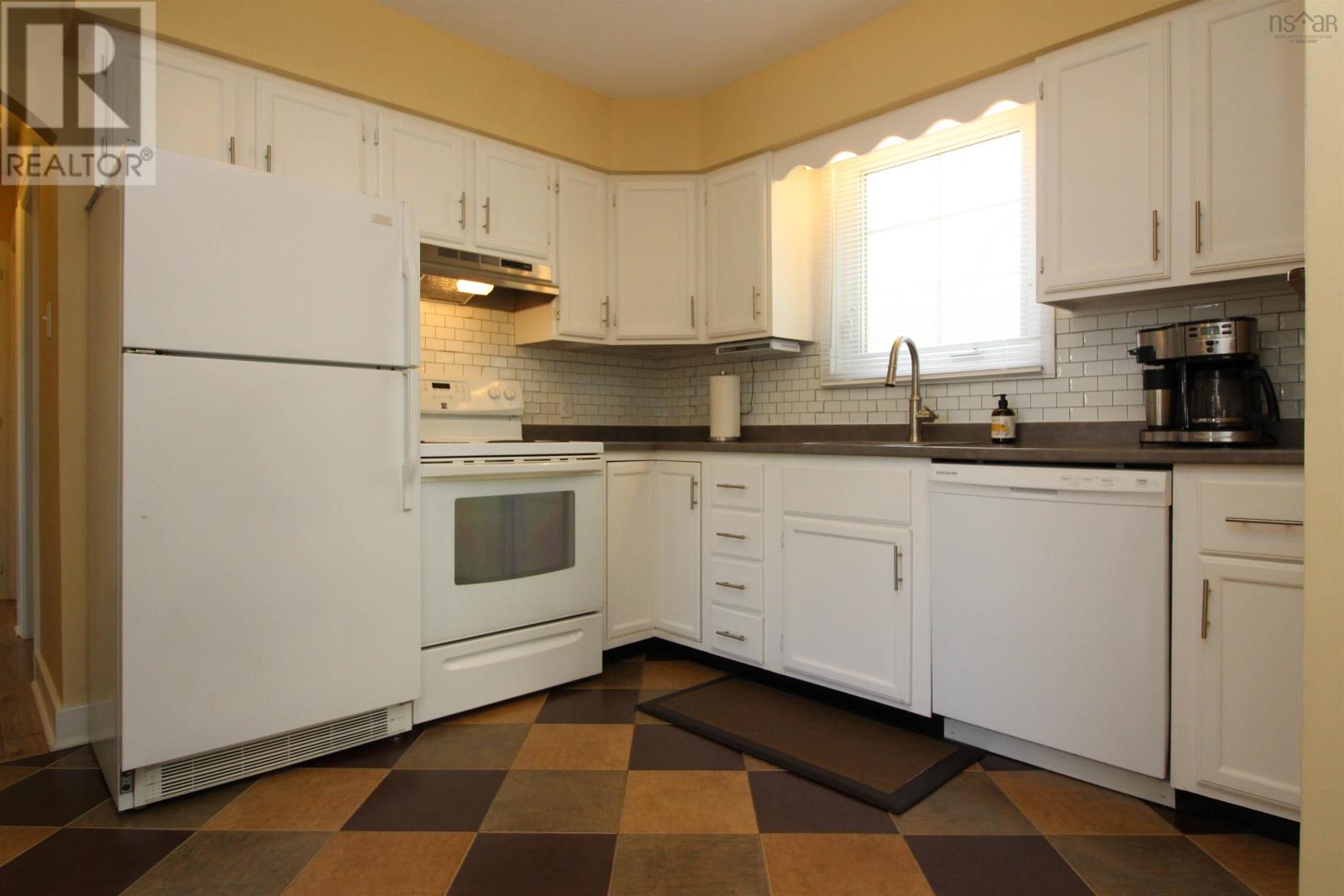 66 Melrose Terrace - 16