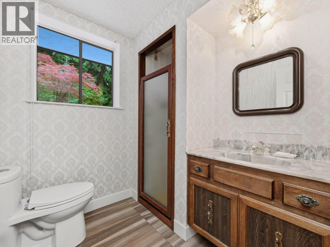 4786 ARMOUR COURT, North Vancouver