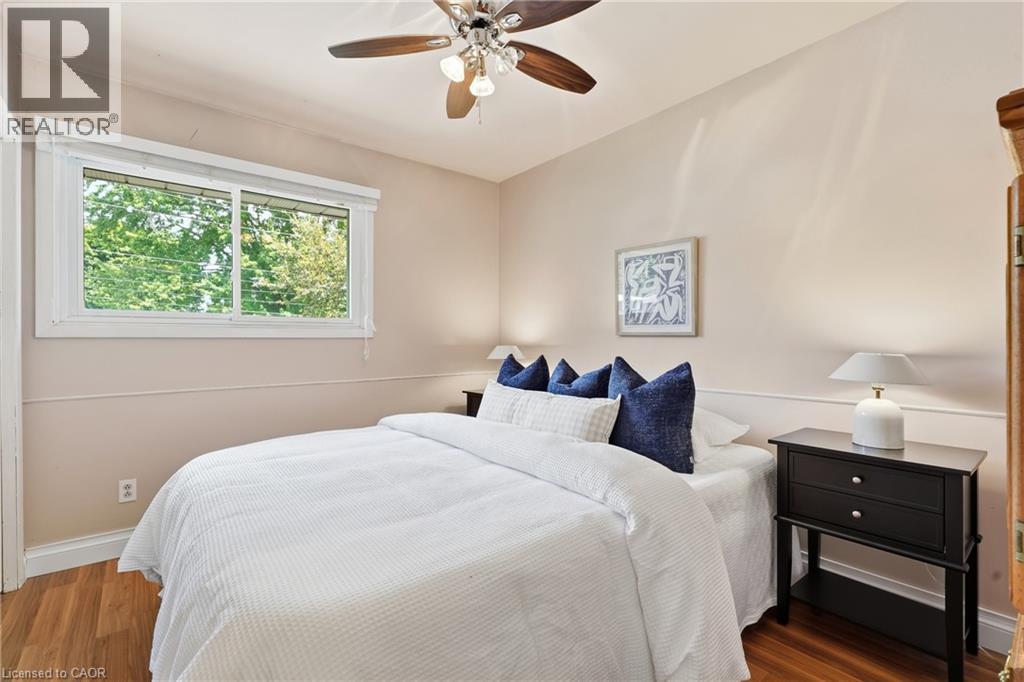 56 RENWICK Avenue - 20