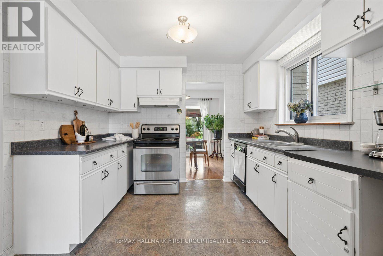 648 CREEKVIEW CIRCLE - 6