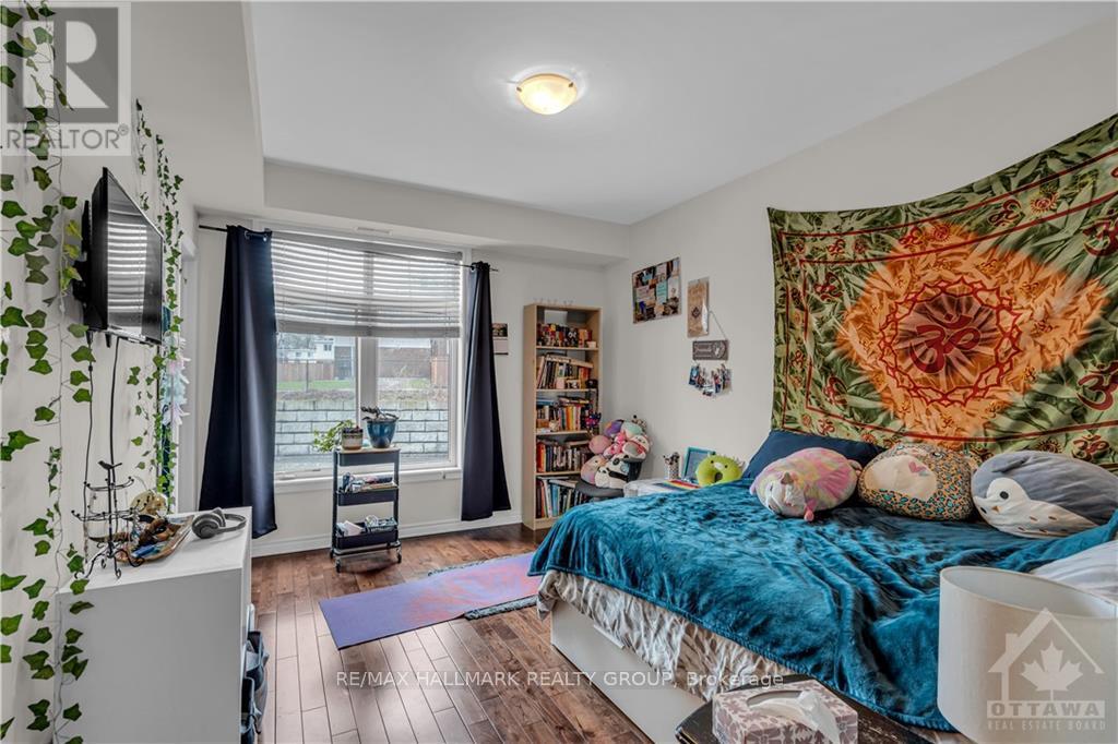 C – 326 EVEREST PRIVATE, Ottawa. Luxury613. By Peter Sagos - Image 12