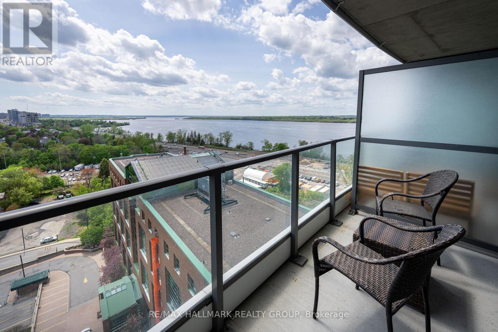 #1401 485 RICHMOND ROAD - 17