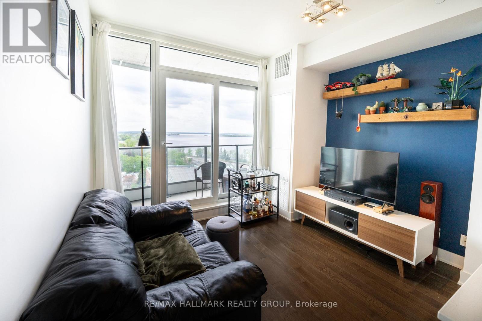 #1401 485 RICHMOND ROAD - 9