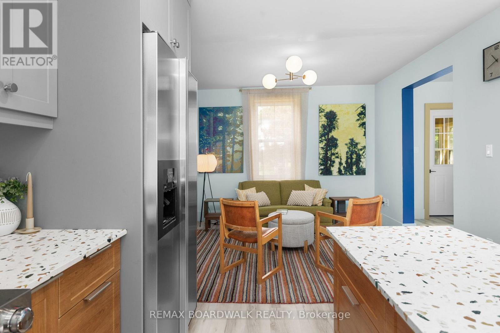 8 GRANT STREET - 10