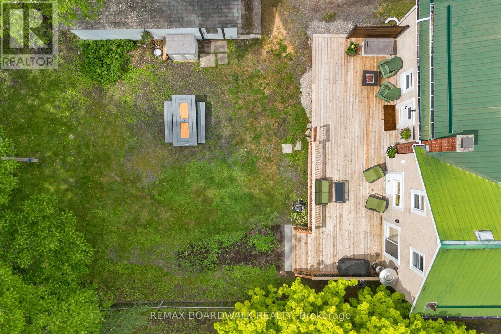 8 GRANT STREET - 31