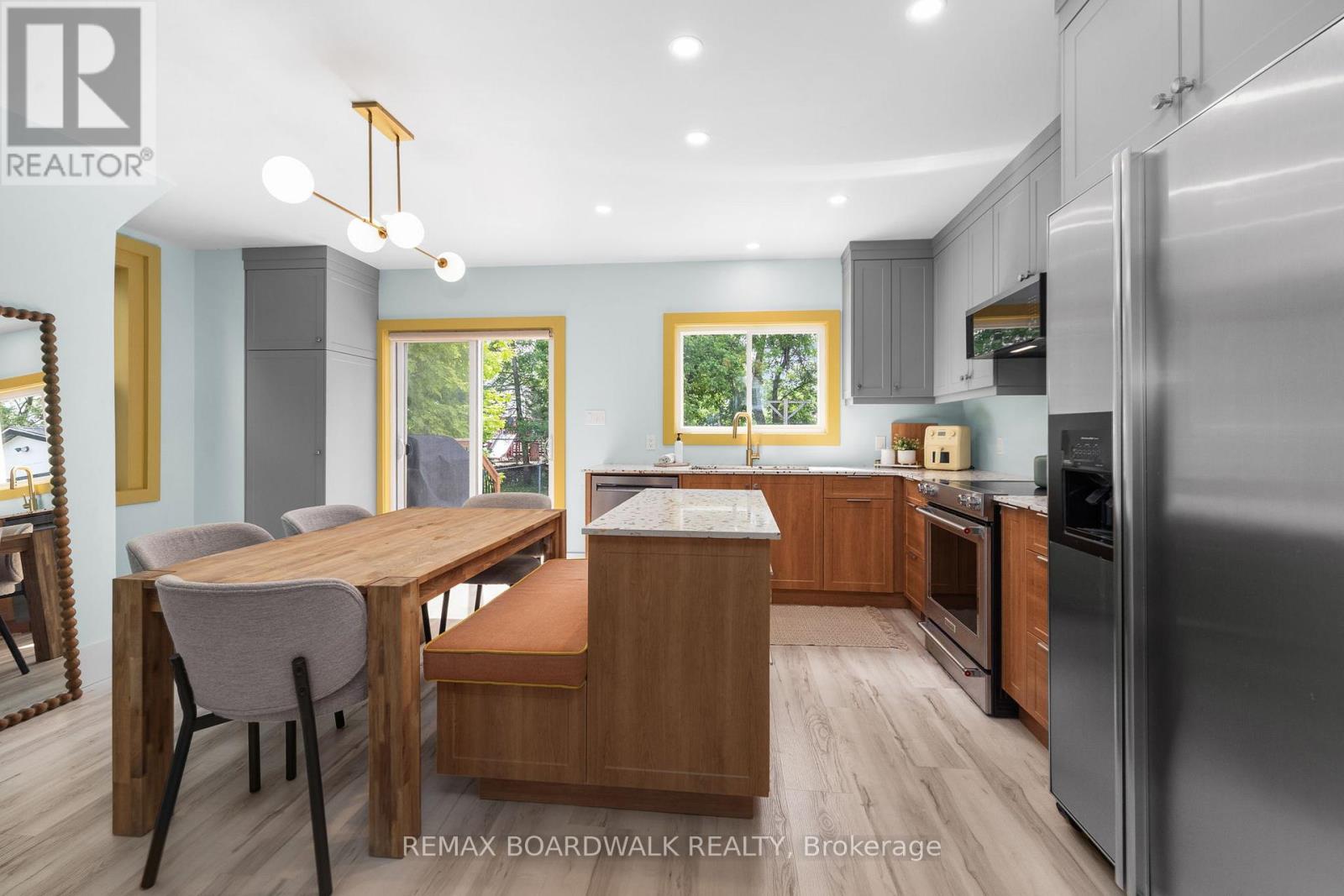 8 GRANT STREET - 4