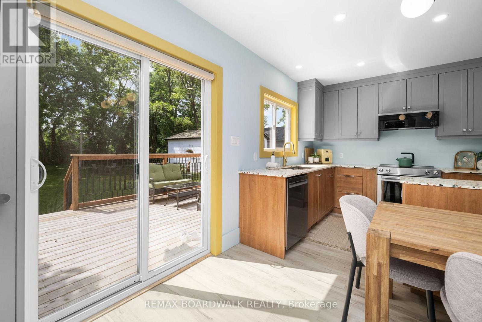 8 GRANT STREET - 5