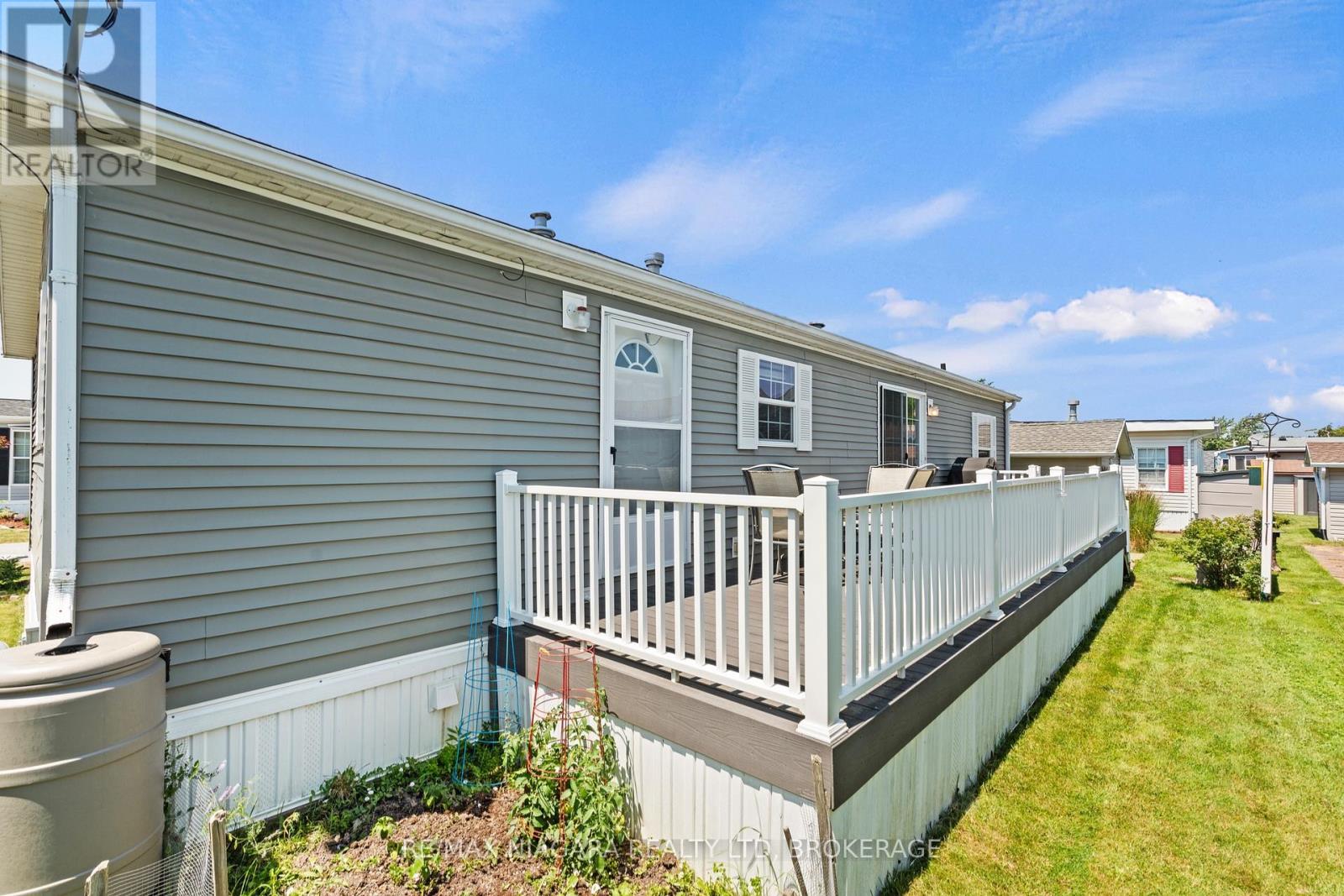 #195 3033 TOWNLINE ROAD - 27