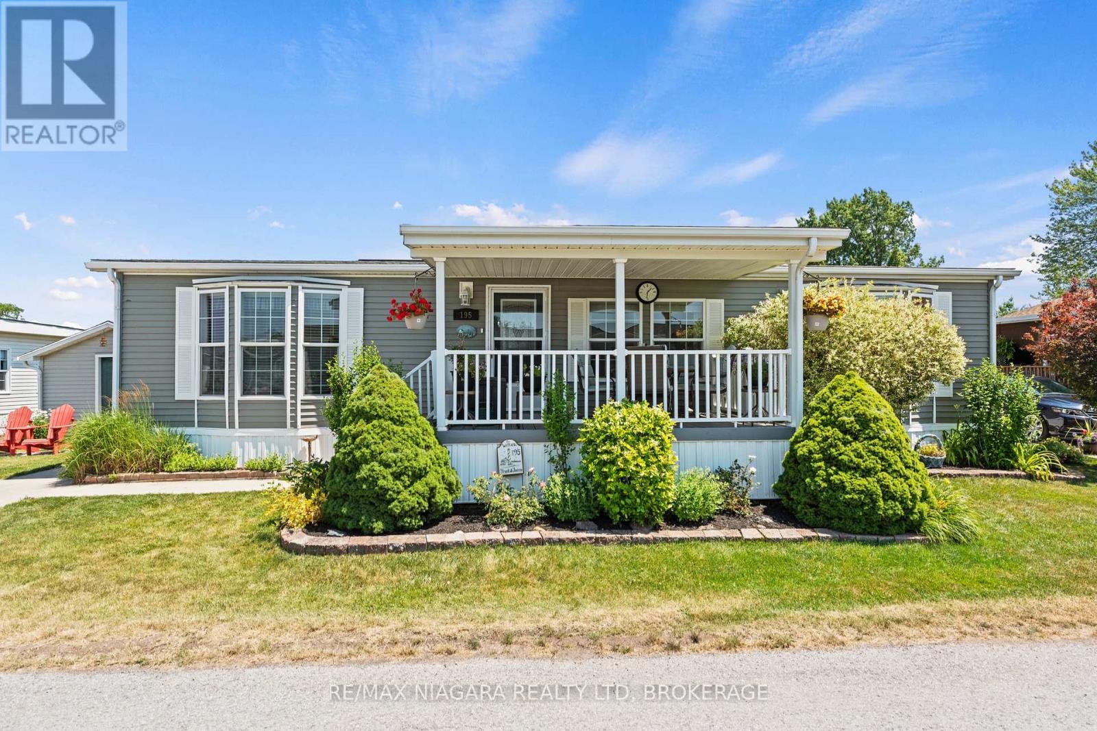 #195 3033 TOWNLINE ROAD - 3