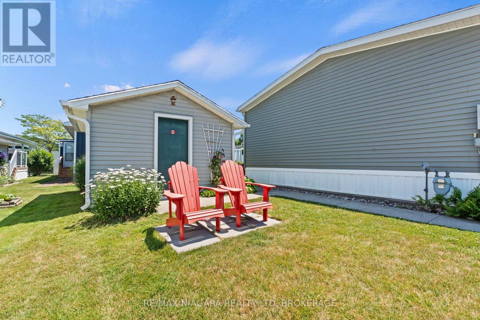 #195 3033 TOWNLINE ROAD - 30