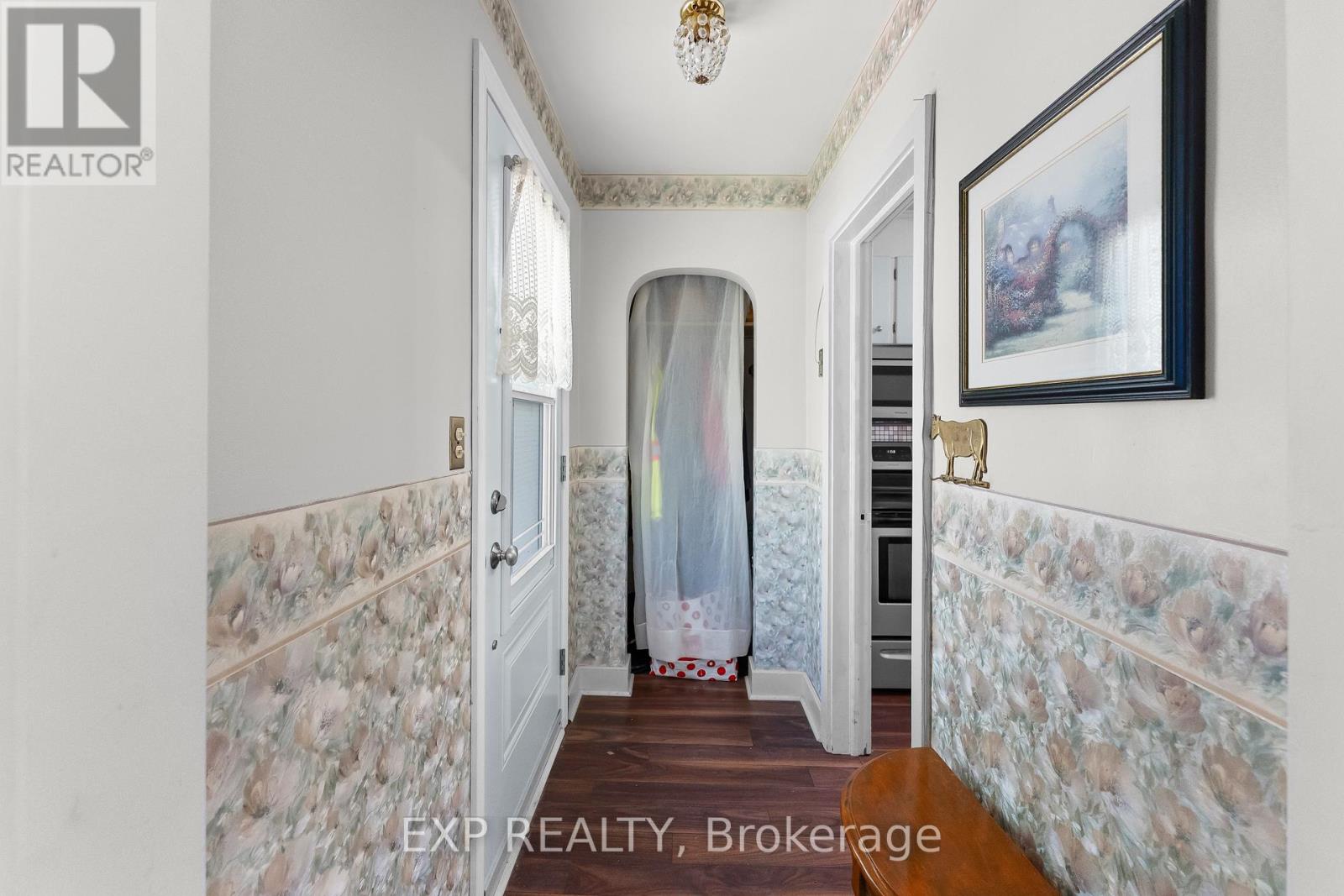 39 MCDONALD AVENUE - Image 10