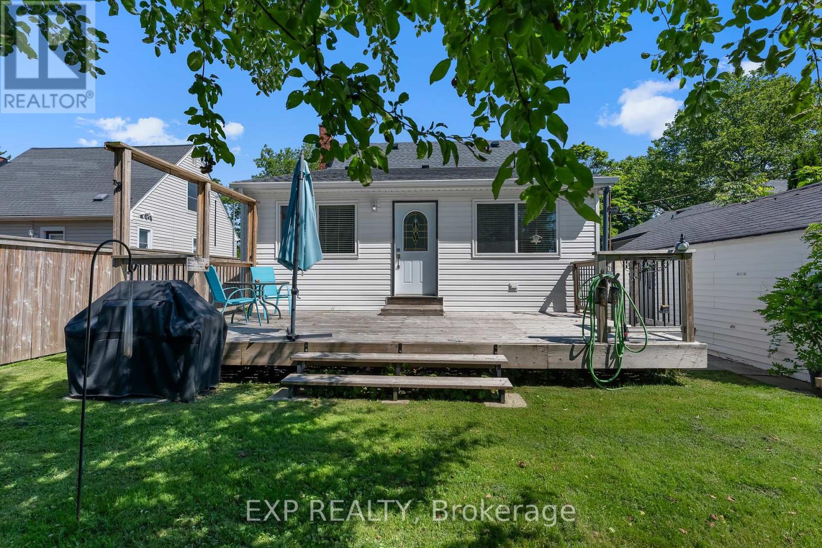 39 MCDONALD AVENUE - Image 28