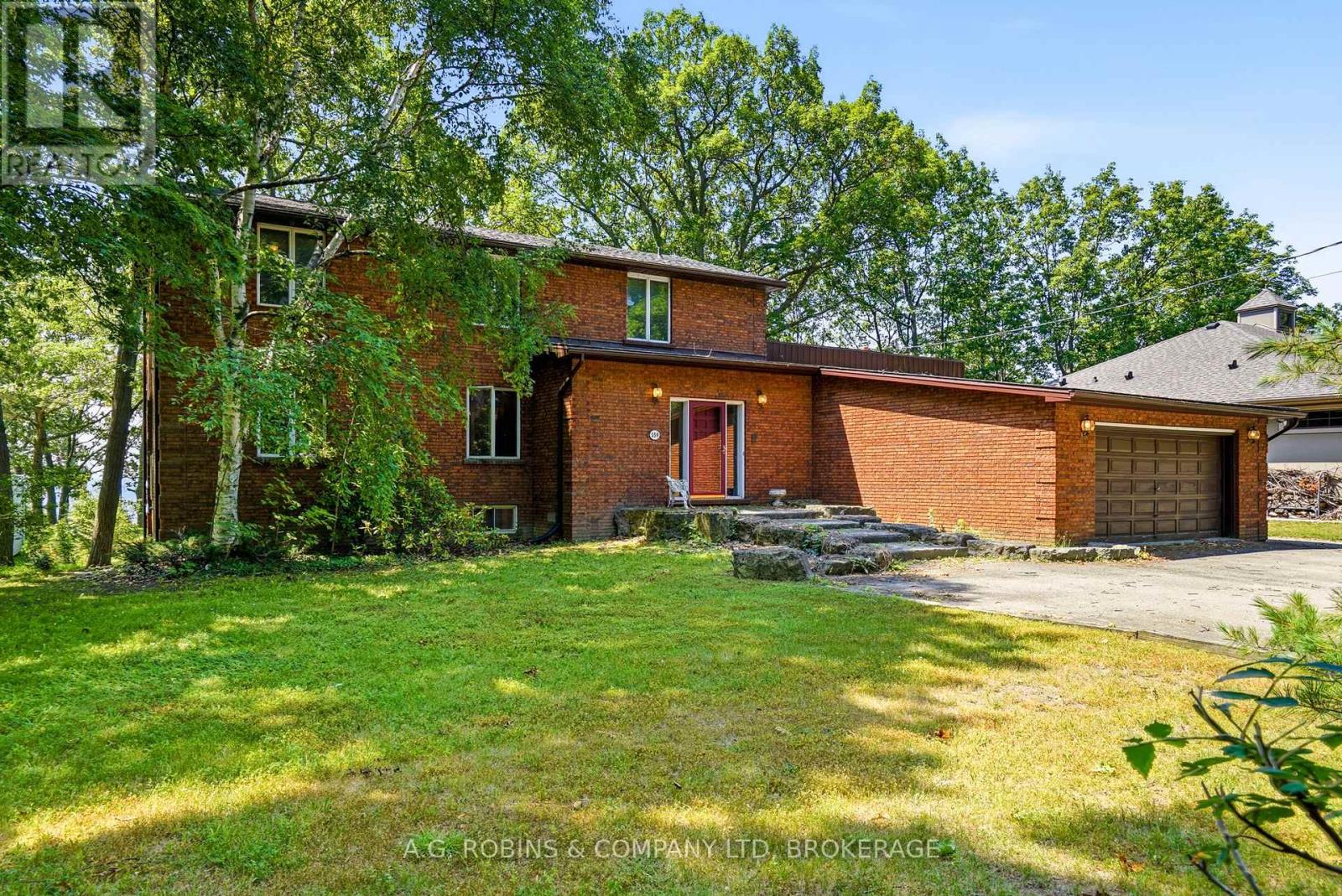 559 LAKESHORE ROAD E - 4