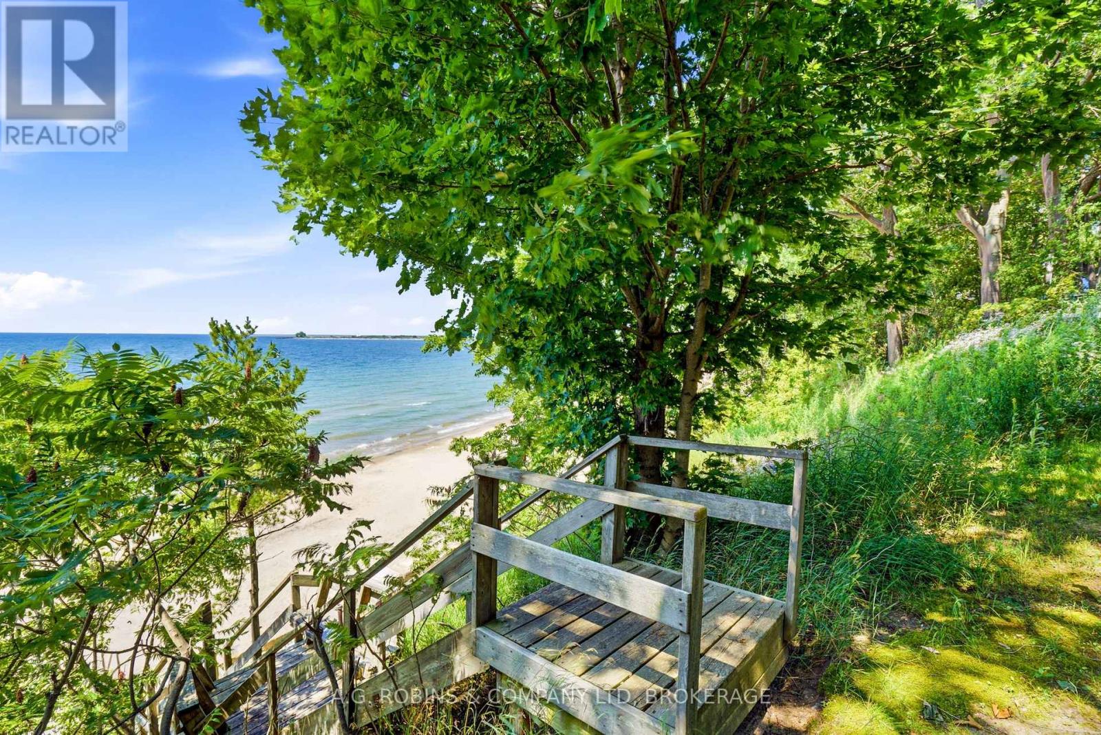 559 LAKESHORE ROAD E - 45