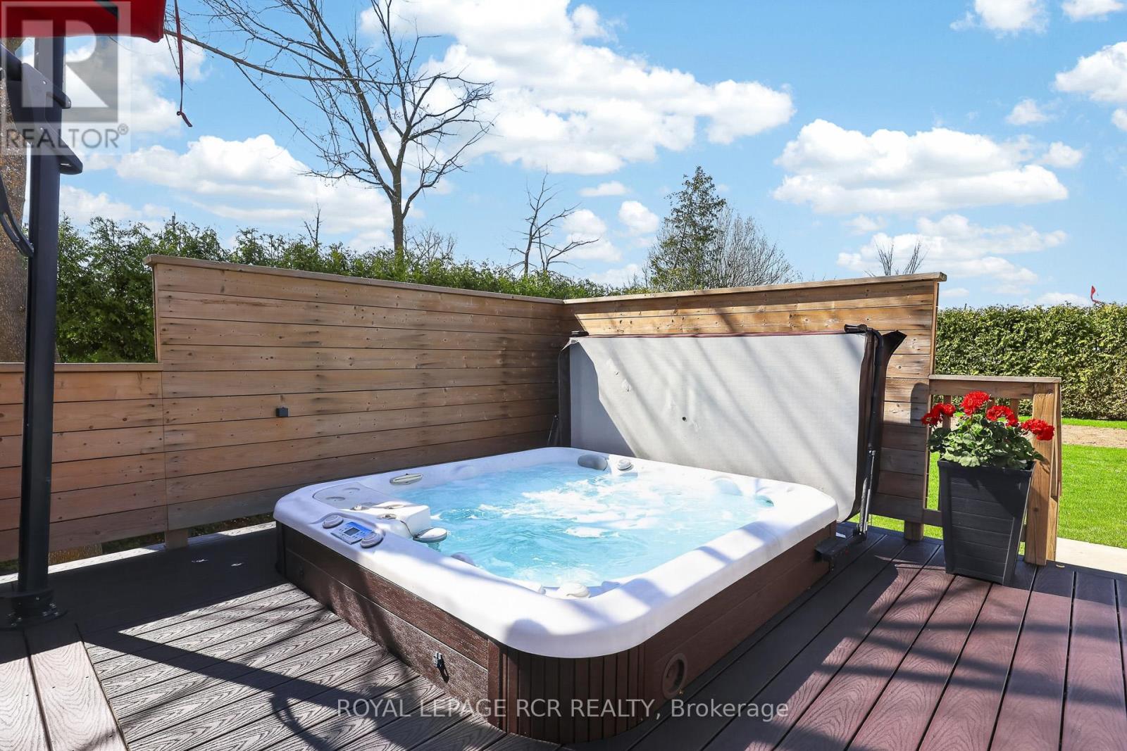 190 PARKVIEW ROAD - 32