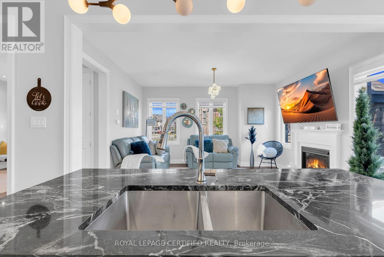 126 WALKER BOULEVARD - 17