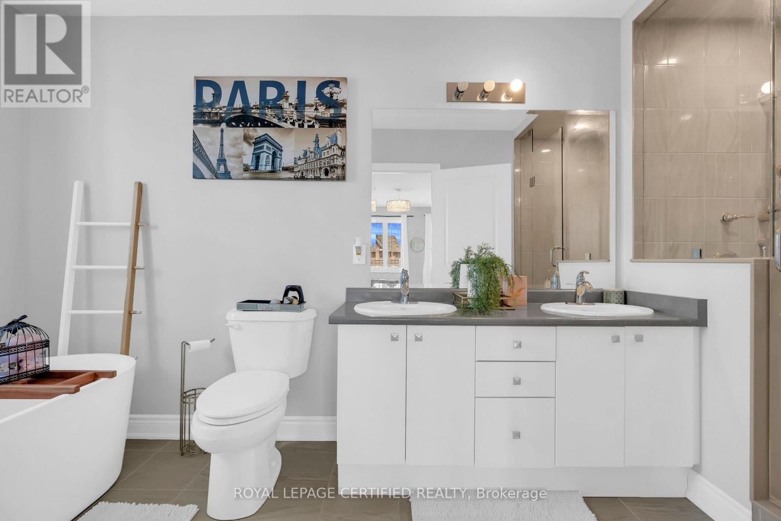 126 WALKER BOULEVARD - 25