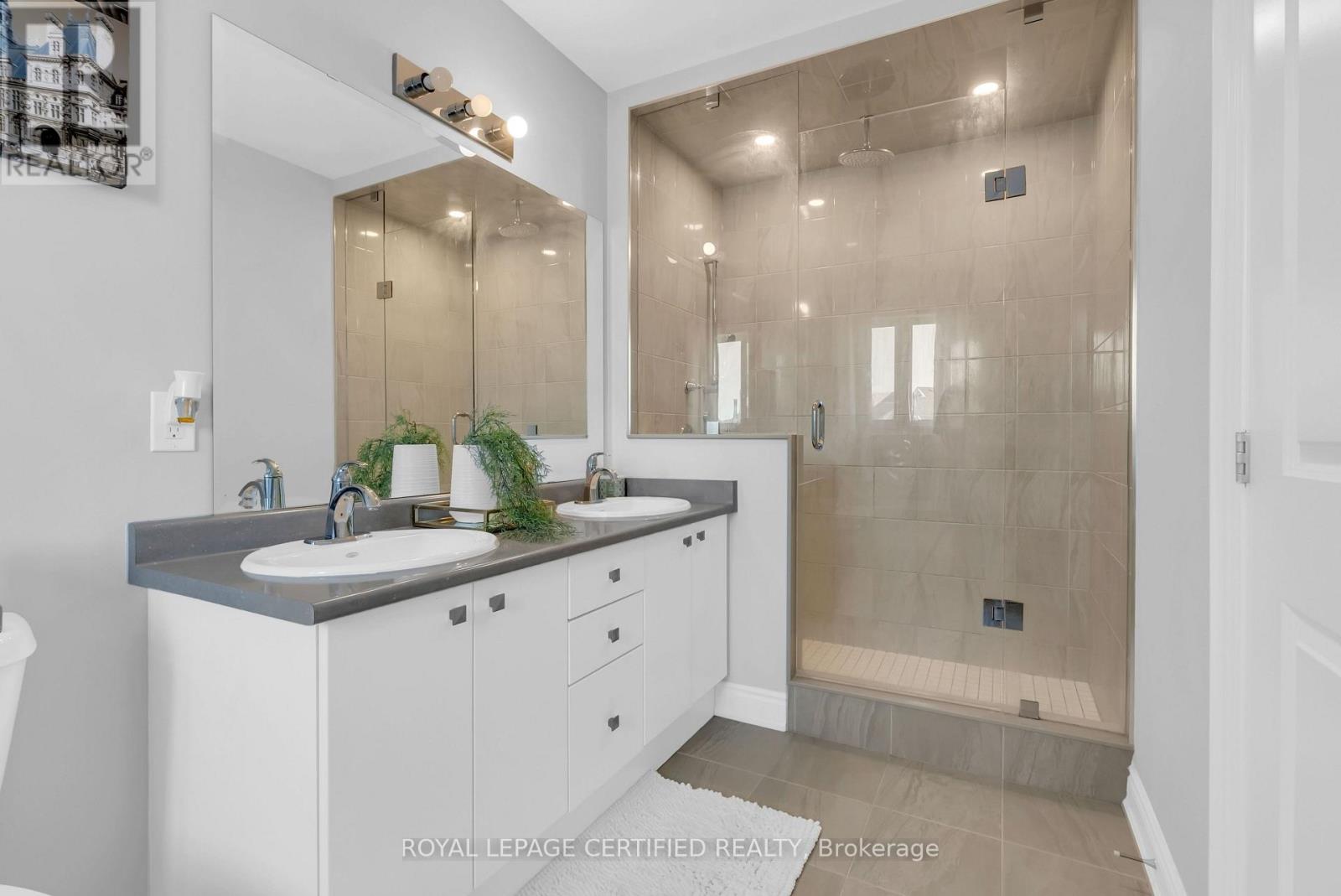 126 WALKER BOULEVARD - 26