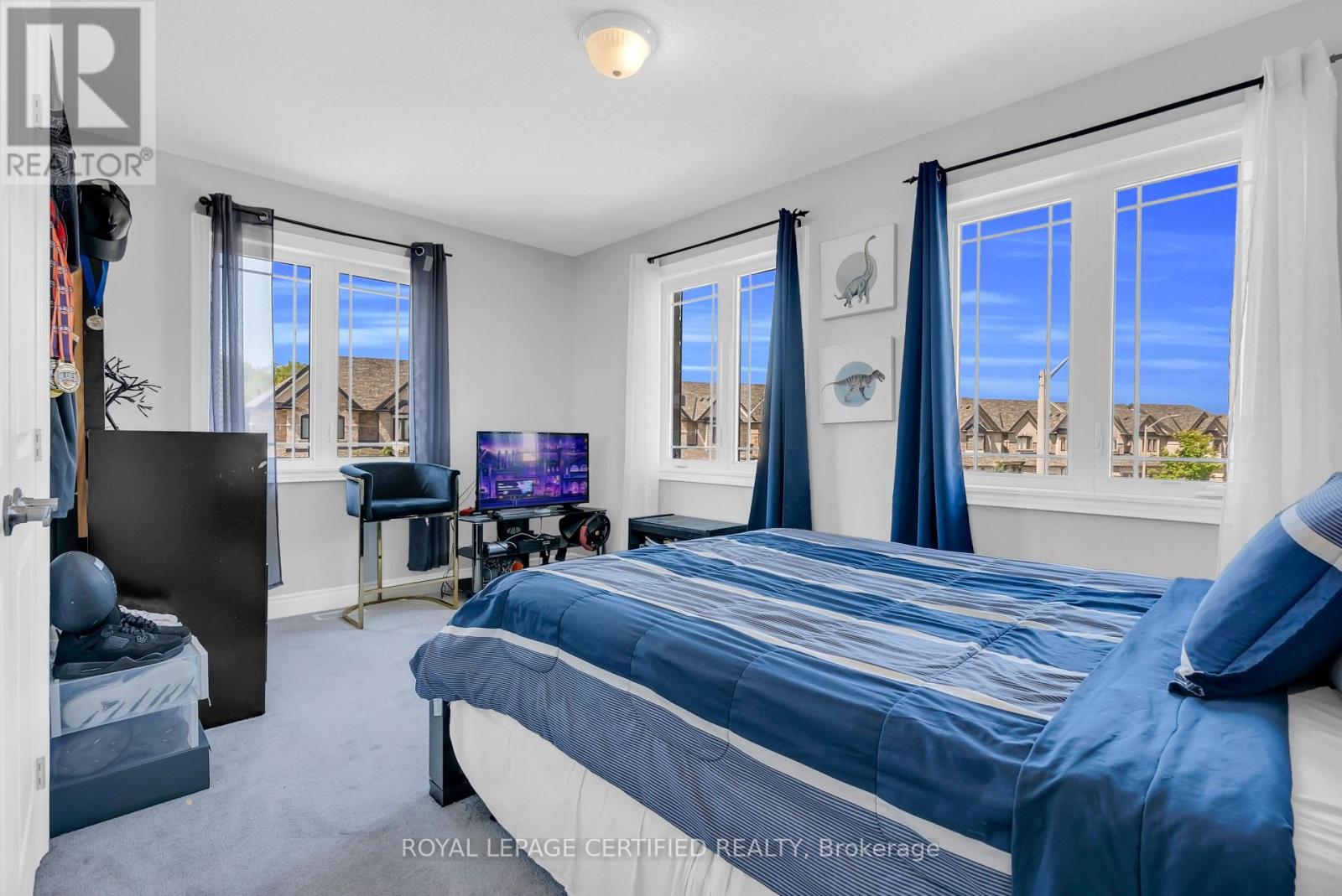126 WALKER BOULEVARD - 30