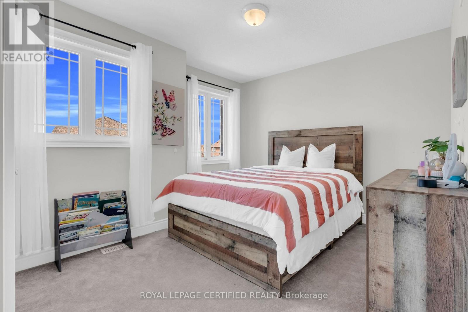 126 WALKER BOULEVARD - 33