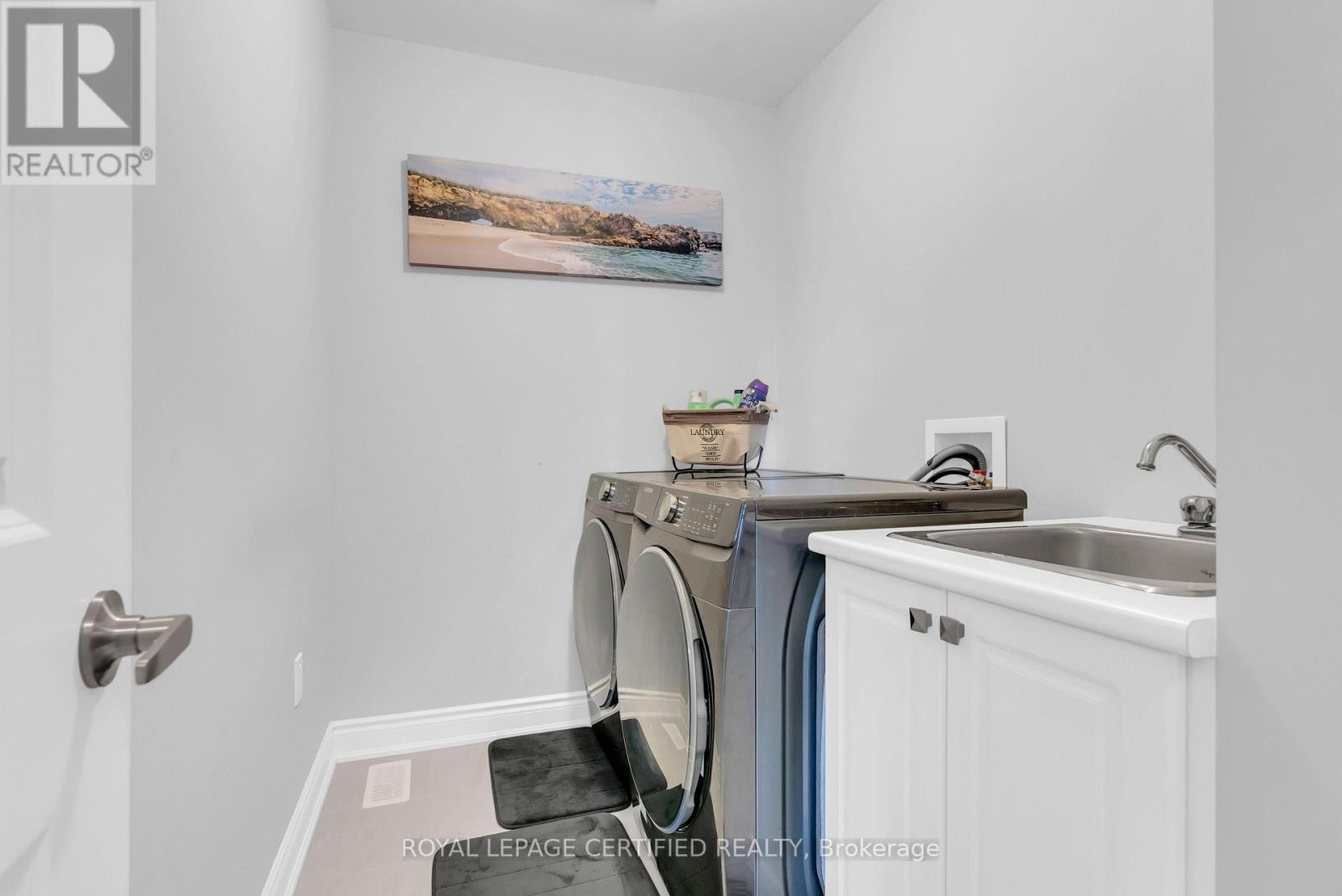 126 WALKER BOULEVARD - 34