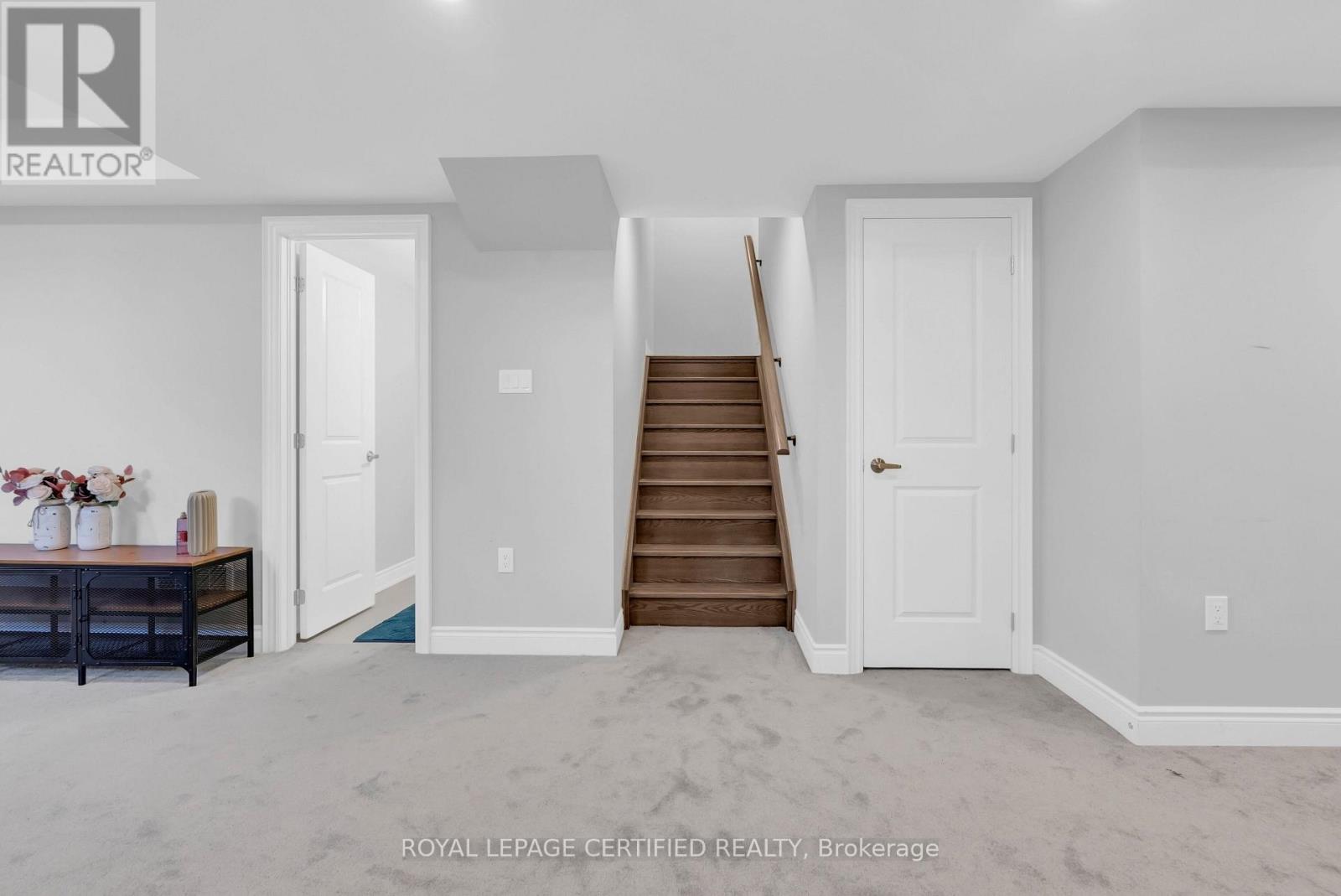 126 WALKER BOULEVARD - 36