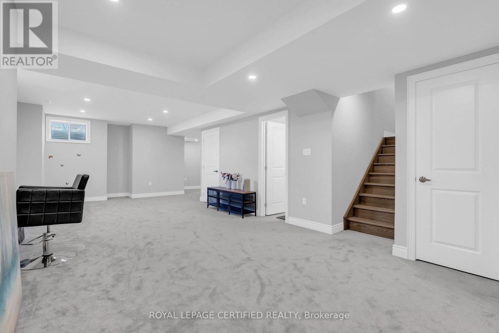 126 WALKER BOULEVARD - 39