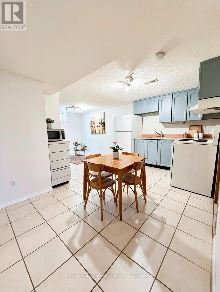19 BACKUS COURT - 22