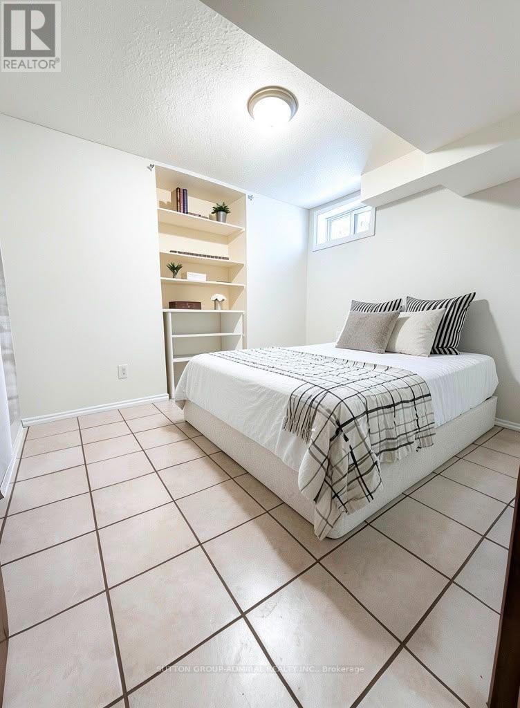 19 BACKUS COURT - 23