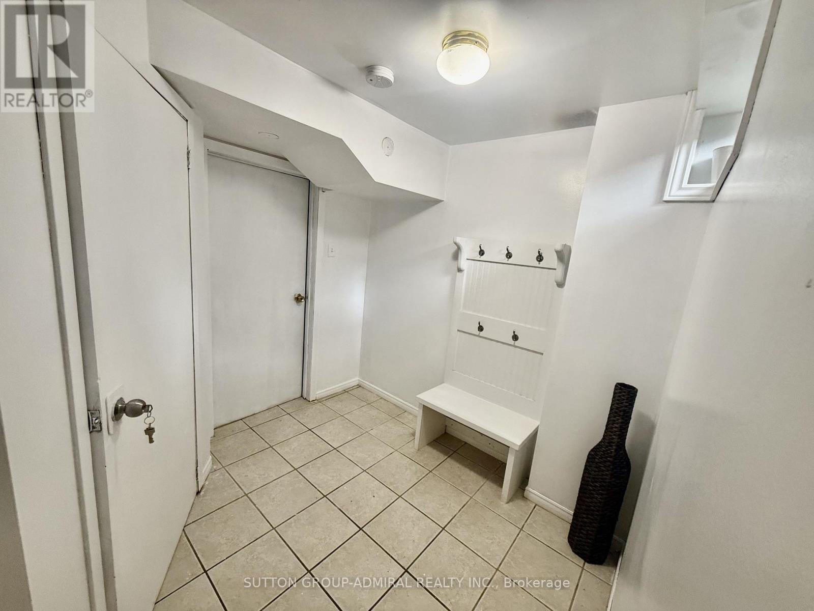 19 BACKUS COURT - 24
