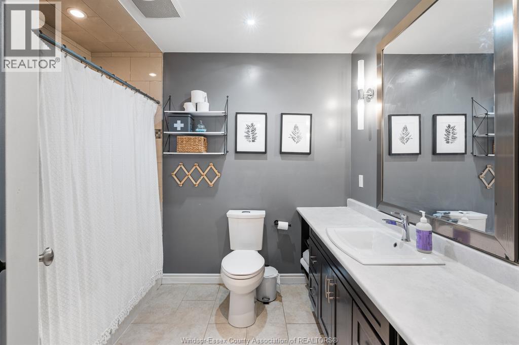 147 HYDE PARK ROAD - 15