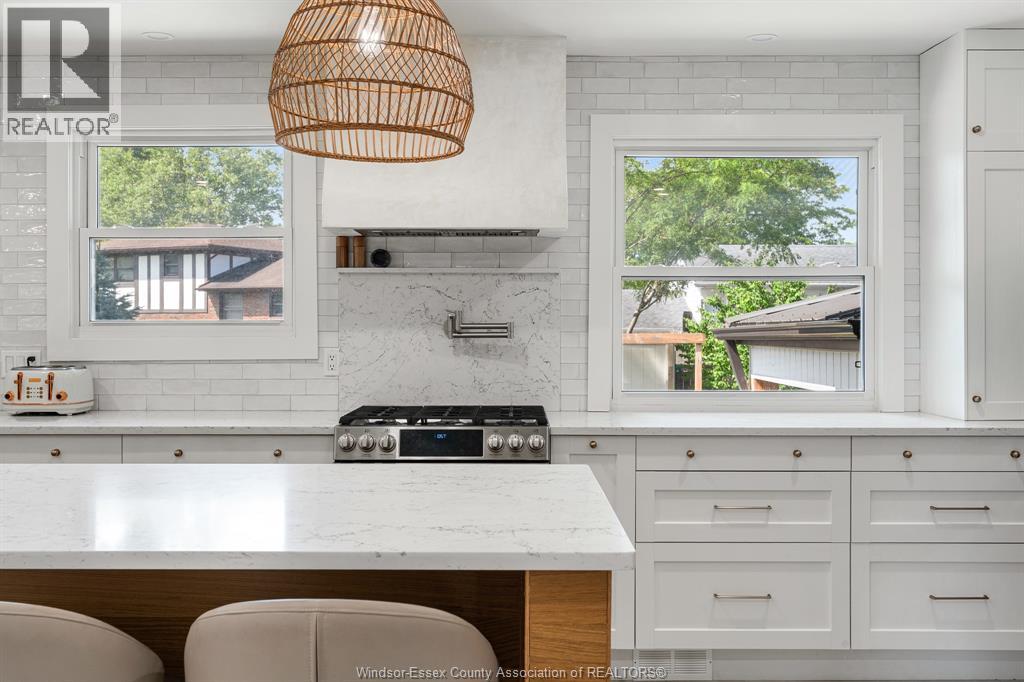 147 HYDE PARK ROAD - 25