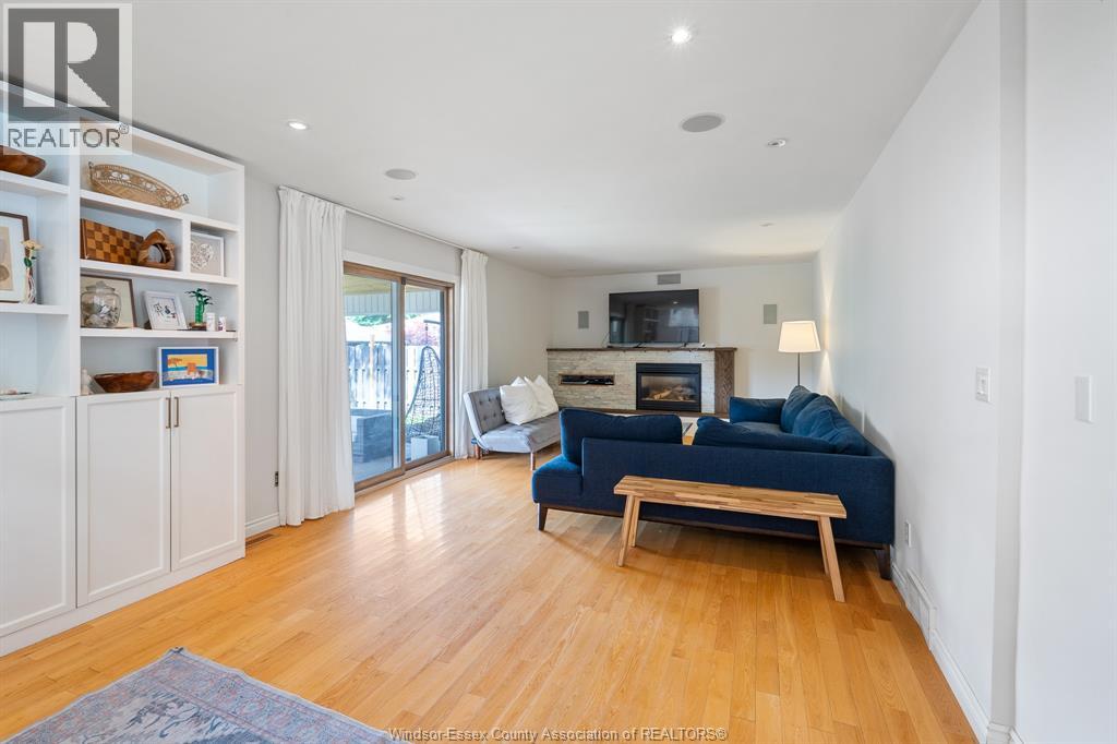 147 HYDE PARK ROAD - 28