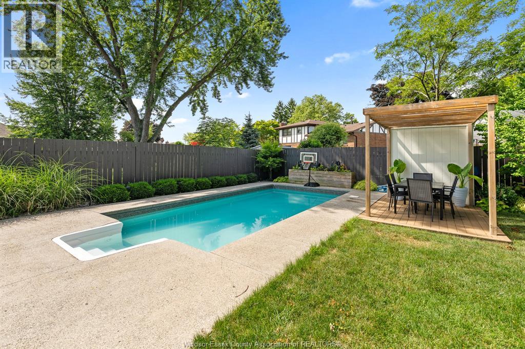 147 HYDE PARK ROAD - 43