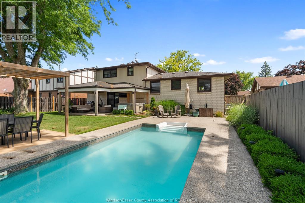 147 HYDE PARK ROAD - 45