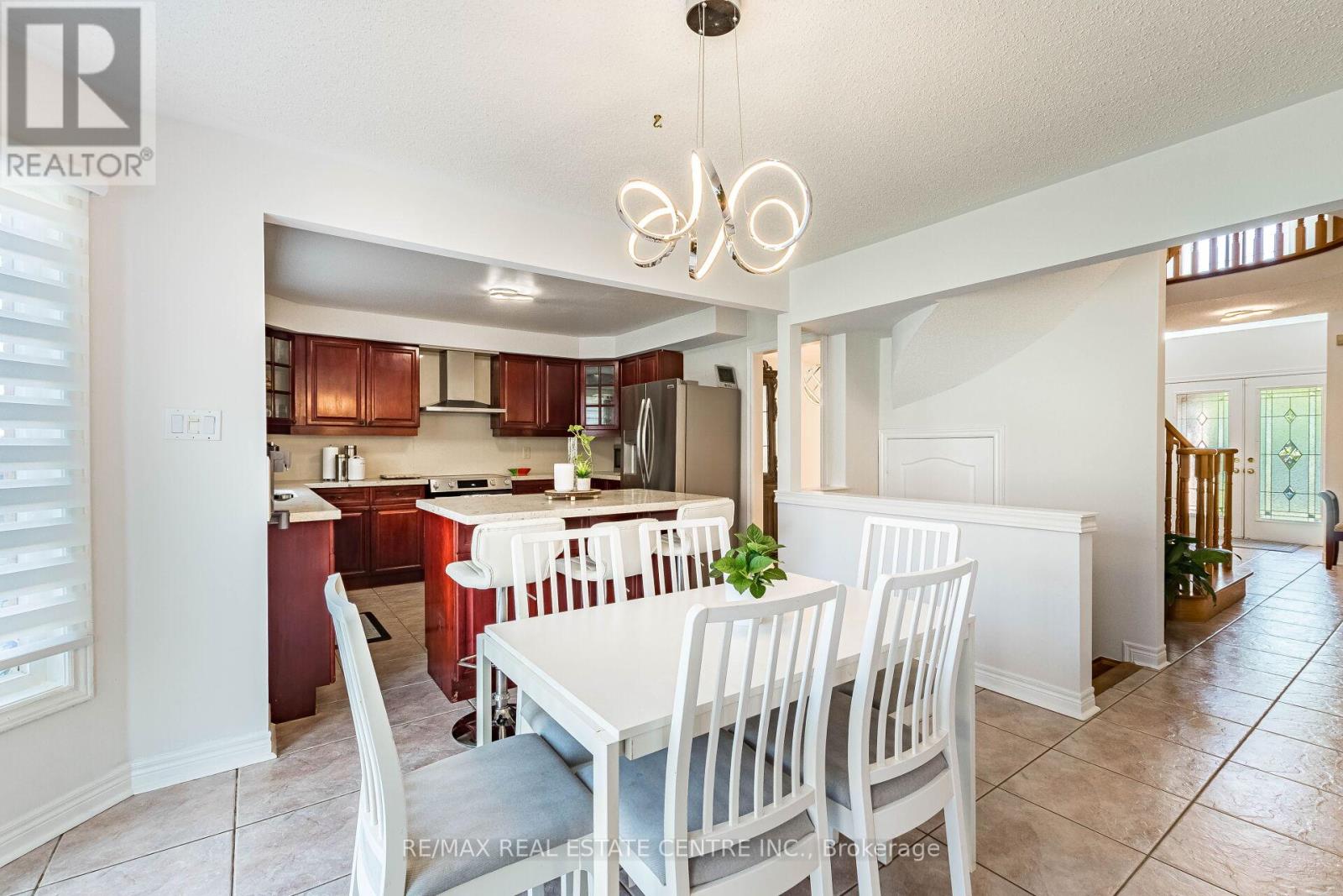 5343 RUSSELL VIEW ROAD - 10